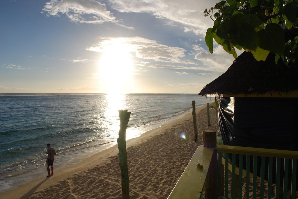 Taufua Beach Fales Lalomanu Exterior photo