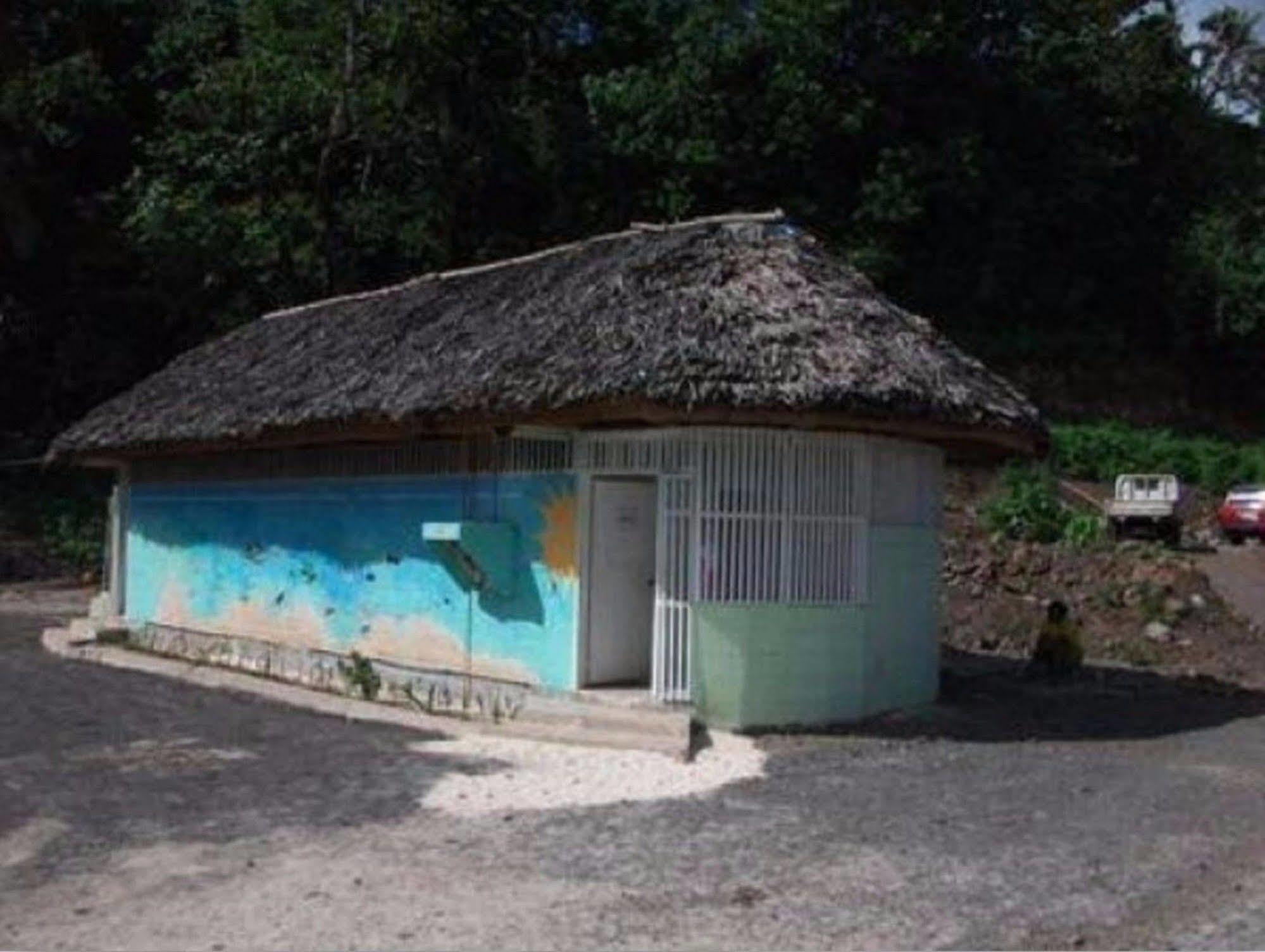 Taufua Beach Fales Lalomanu Exterior photo